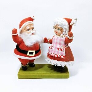 Vtg Flocked Santa & Mrs Clause Christmas Figures (cb6)